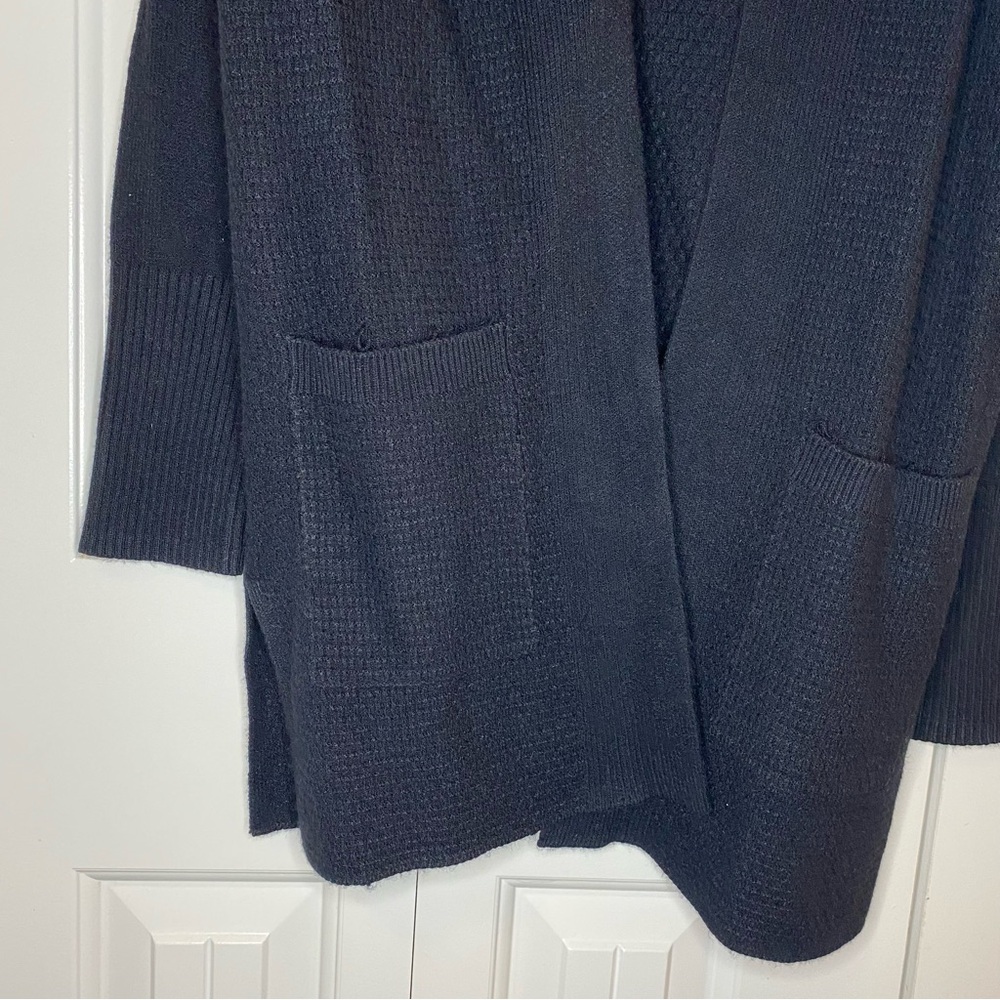 Denver Hayes Novelty Stitch Open Waffle Cardigan - Picture 6 of 11